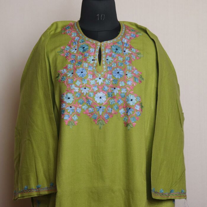 Green Qamar Kashmiri Pheran With Aari Work - Image 2