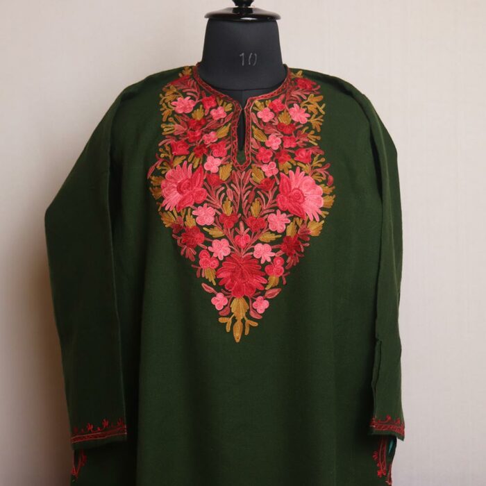 Manayall Dark Green Pheran with Aari Work - Image 2