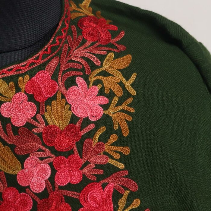 Manayall Dark Green Pheran with Aari Work - Image 3