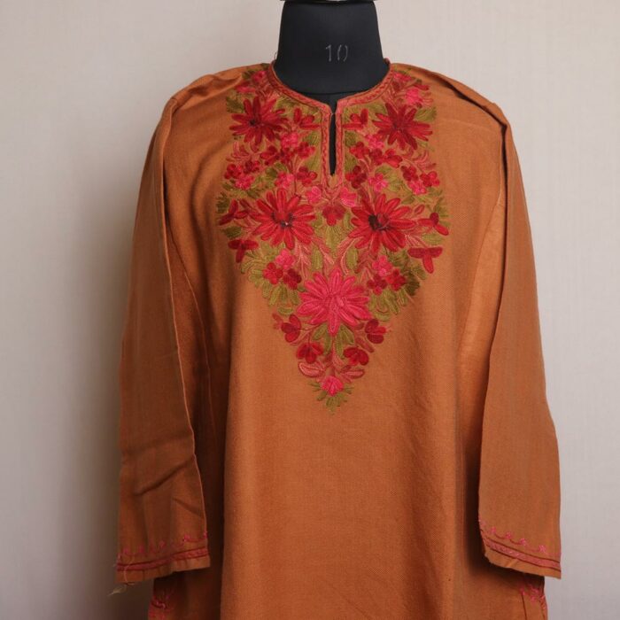 Manayal Waadi Pheran with Aari Work - Image 3