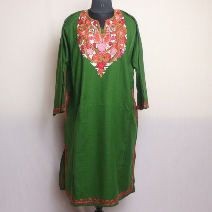 Green Aayat Kashmiri Pheran With Aari Work