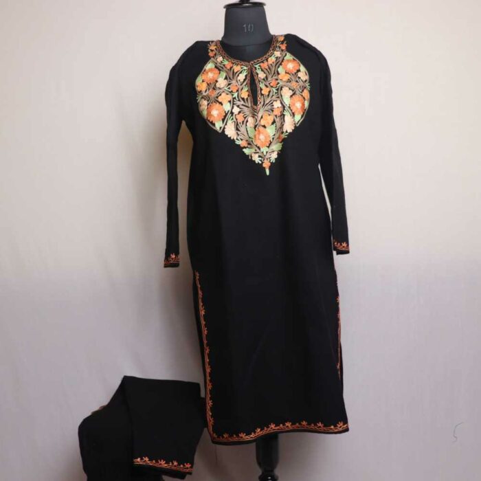 Mumtaz Dil Black Kashmiri Winter Co-ord Set