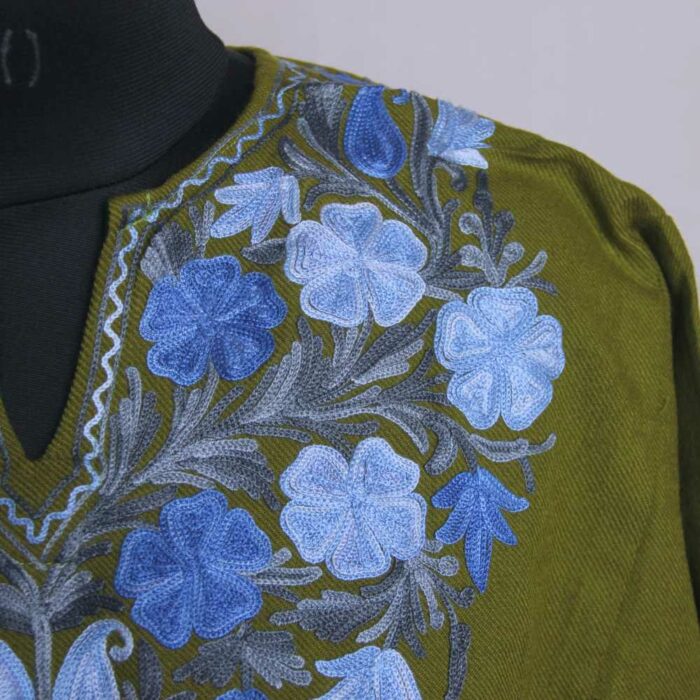 Green Aabi Izband Kashmiri Pheran With Aari Embroidery - Image 3