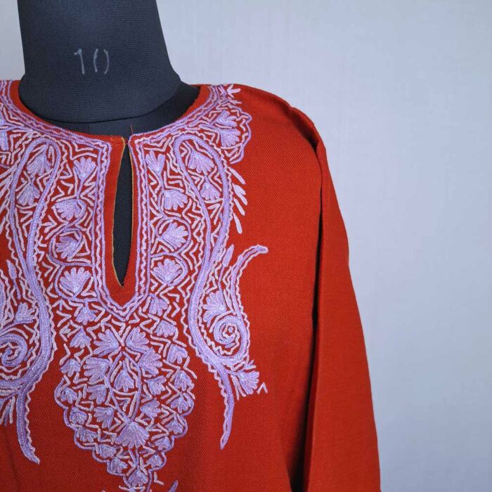 Sukoon Red Hot Aari Handwork Pure Wool Kashmiri Pheran (43,53) - Image 3