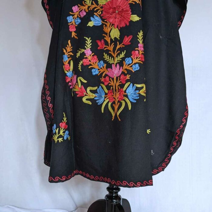 Black Naar Woolen Kashmiri Aari Work Kaftan Top L47 - Image 3