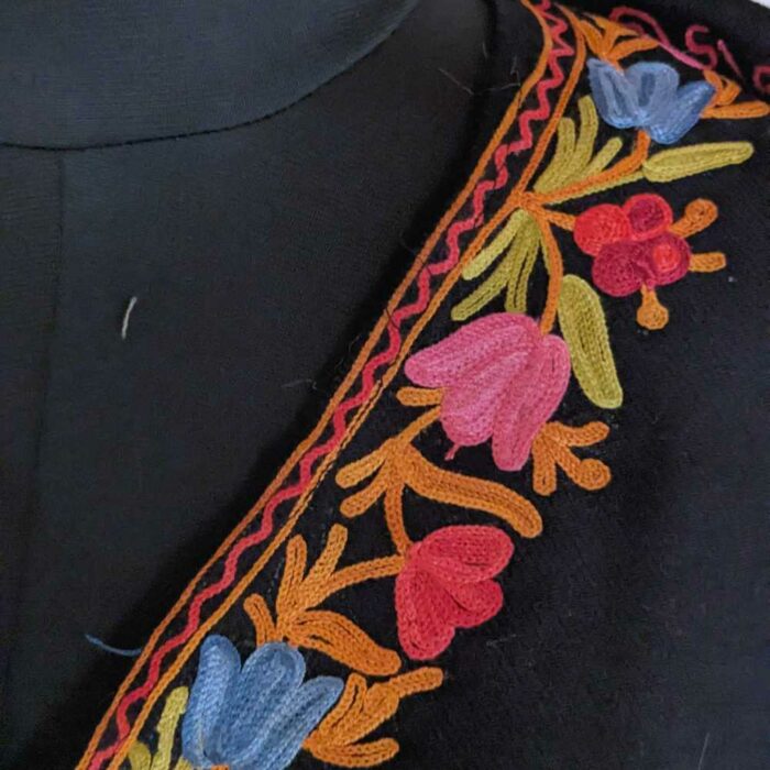 Black Naar Woolen Kashmiri Aari Work Kaftan Top L47 - Image 4