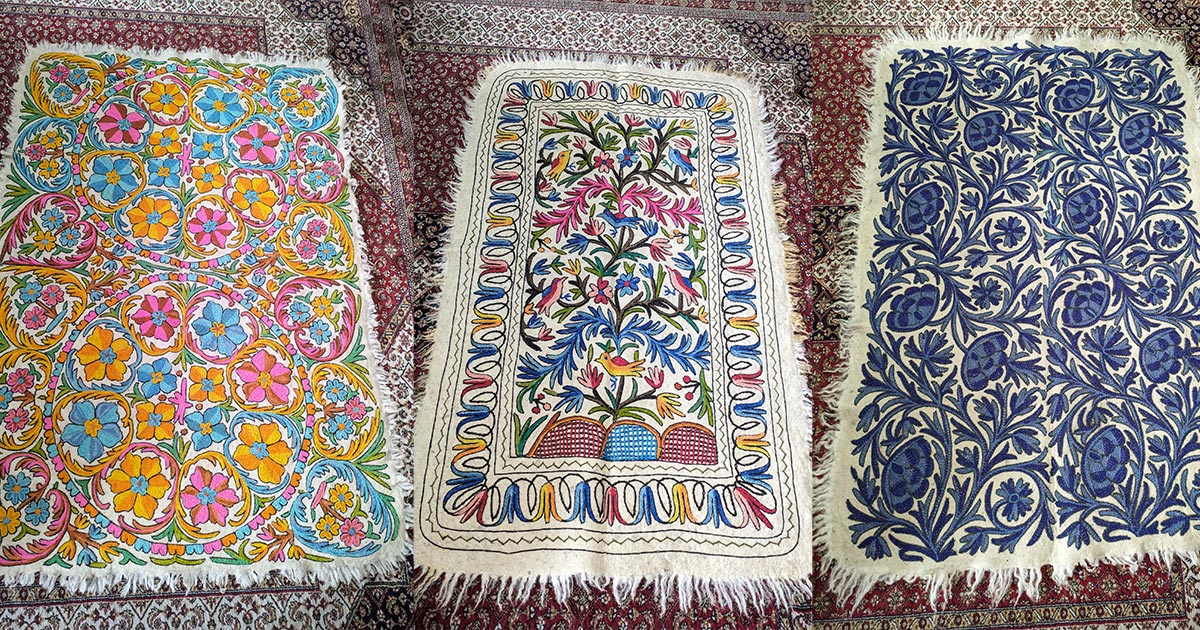 Namda: Weaving Identity and Heritage - A Kashmiri Artistry Tale - Gyawun