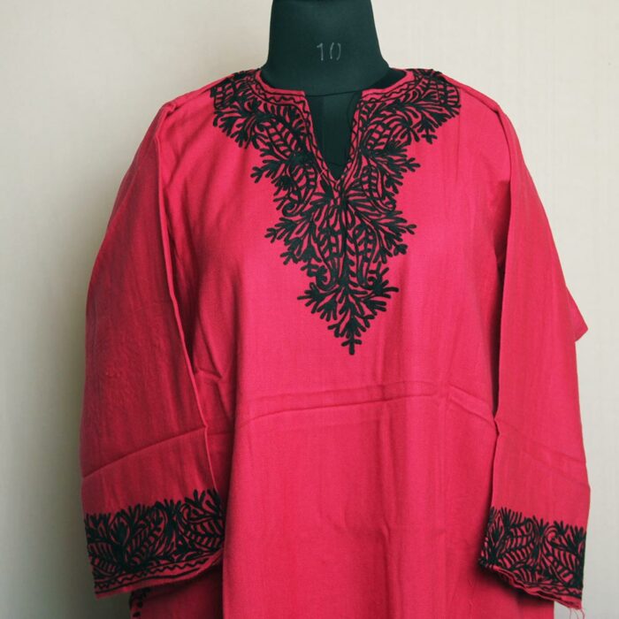Pink Kashmiri Pheran With Aari Border Embroidery - Image 2