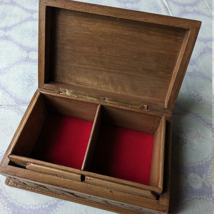 Doldar Handmade Walnut Wood Jewelry Box - Image 2