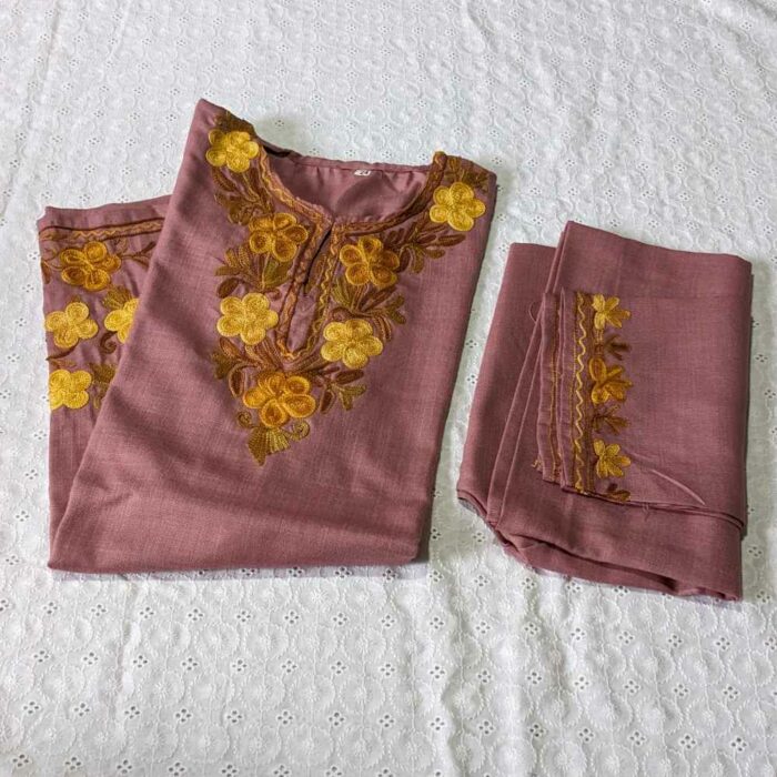 Onion Pink Muji Kashmiri Border Embroidery Girl Summer Kurti With Trousers (4-5)