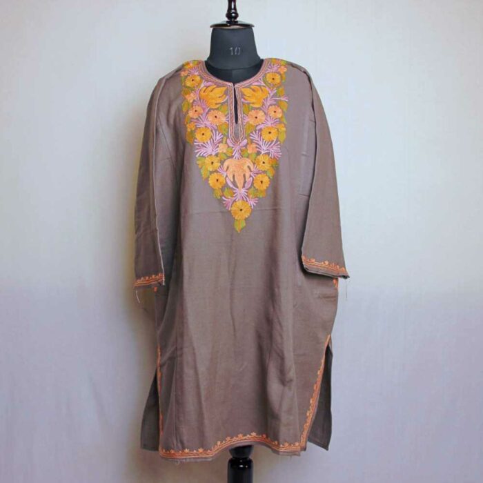 Irshaad Beige Chinari Pheran With Aari Embroidery