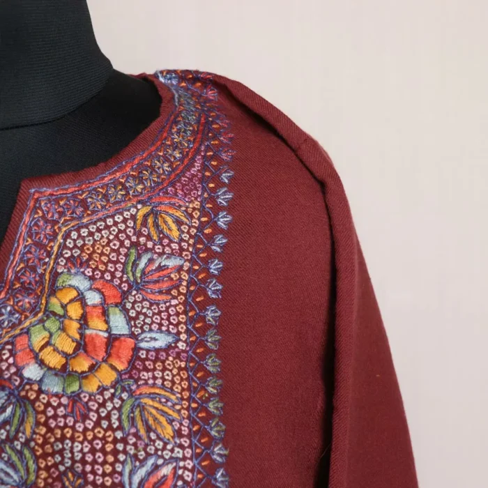 Phiren Kashmiri Sozni - Exquisite Magenta - Image 3