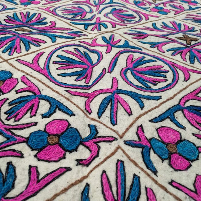 Aru Namda 6×4Ft Pure Wool Handmade Aari Embroidered - Image 3