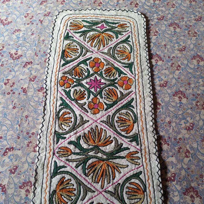 Wular  Runner Rug Namda Handmade Aari Embroidered Wool 6x2 - Image 2