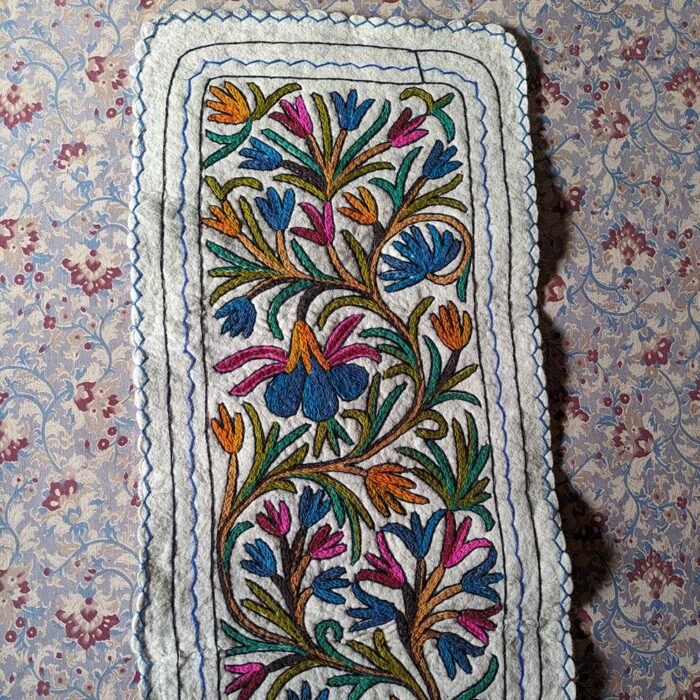 Banhali Runner Rug Namda Handmade Aari Embroidered Wool 6x2 - Image 2