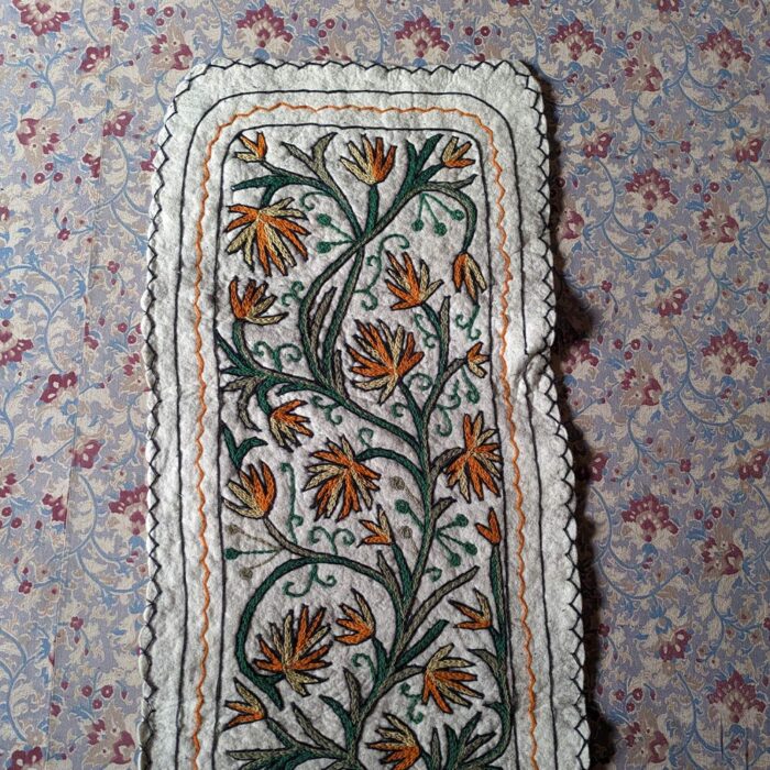 Nishat Runner Rug Namda Handmade Aari Embroidered Wool 6x2 - Image 2