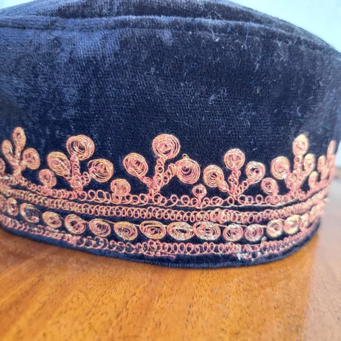 Black Golden Tilla Velvet Cap - Image 2