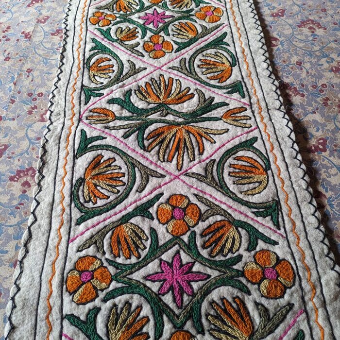 Wular  Runner Rug Namda Handmade Aari Embroidered Wool 6x2 - Image 3