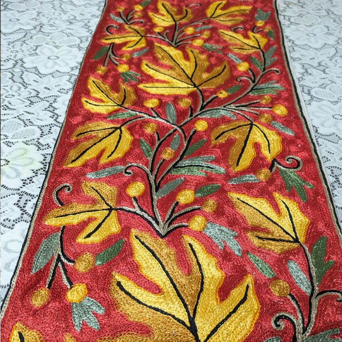 Boni Pun Chainstitch Silk Handmade Runner 4×1ft - Image 2