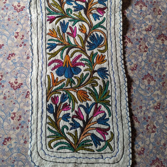Banhali Runner Rug Namda Handmade Aari Embroidered Wool 6x2 - Image 3