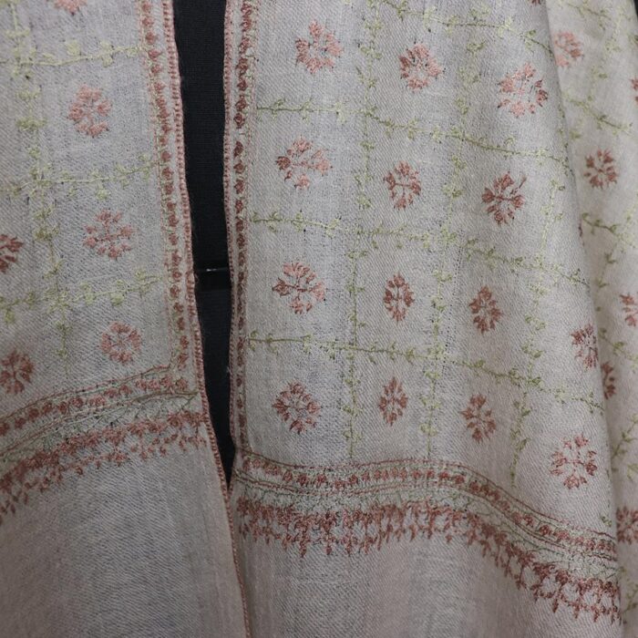 Natural Color Pure Pashmina Sozni Hand Work Stole - Image 2