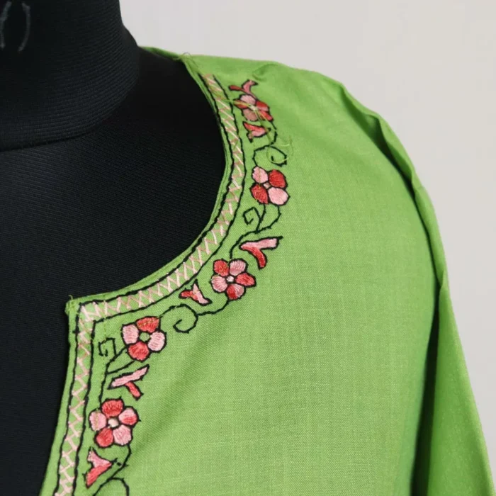 Green Summer Cotton Kurta with Kashmiri Sozni Handwork - Image 3