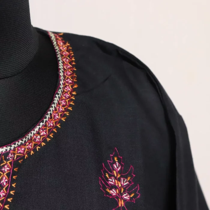 Black Kashmiri Sozni Embroidered Cotton Kurta - Image 3