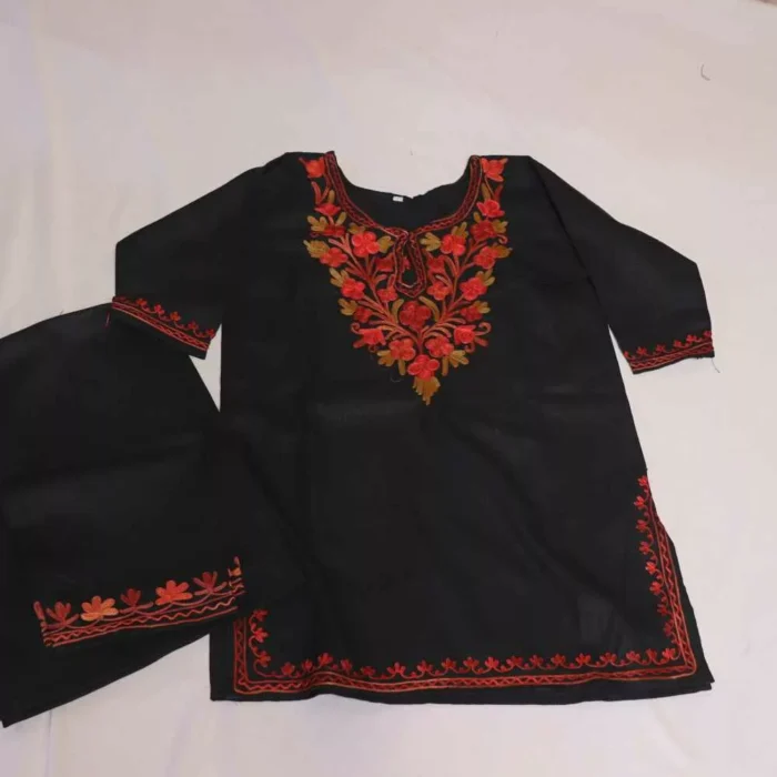 Black Wuzmal Iqra Kashmiri Embroidery Girl Summer Kurta With Trousers (3-4 y)