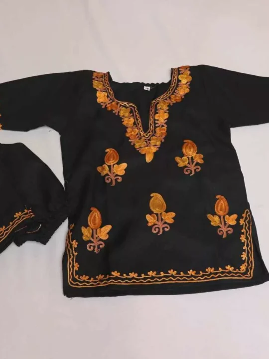 Black Badami Booti Ayat Kashmiri Embroidery Girl Summer Kurta With Trousers (1-2y)