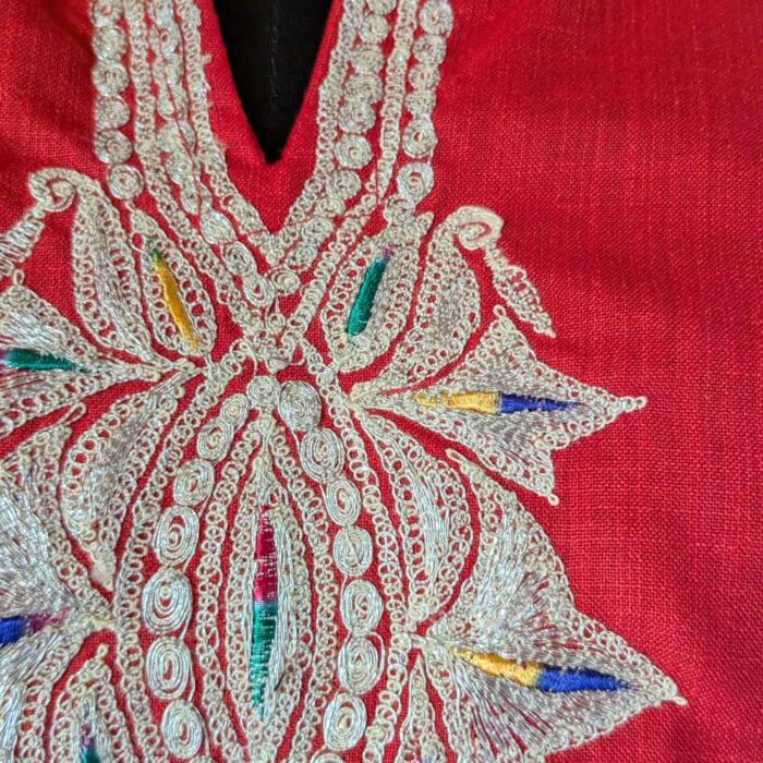 Red Amana Kashmiri Kurti With Silver Tilla Embroidery - Image 2