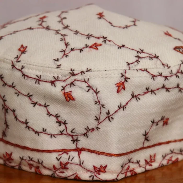 Pearl White Sozni  Toosha Cap | Aftabi Border - Image 2