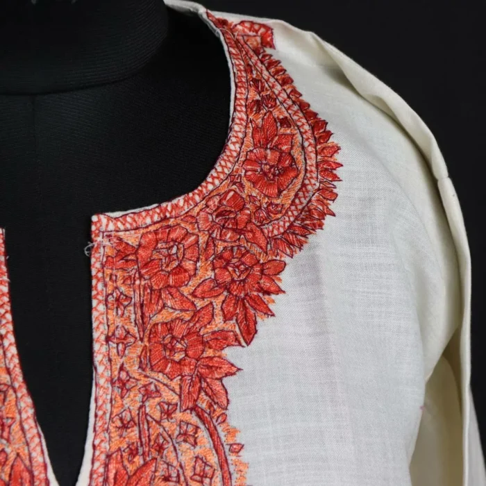 Zoon White Kashmiri Cotton Kurta with  Sozni Handwork - Image 3