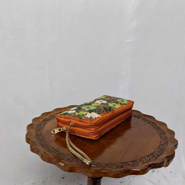Izband Aari Embroidery Zip Wallet - Image 3