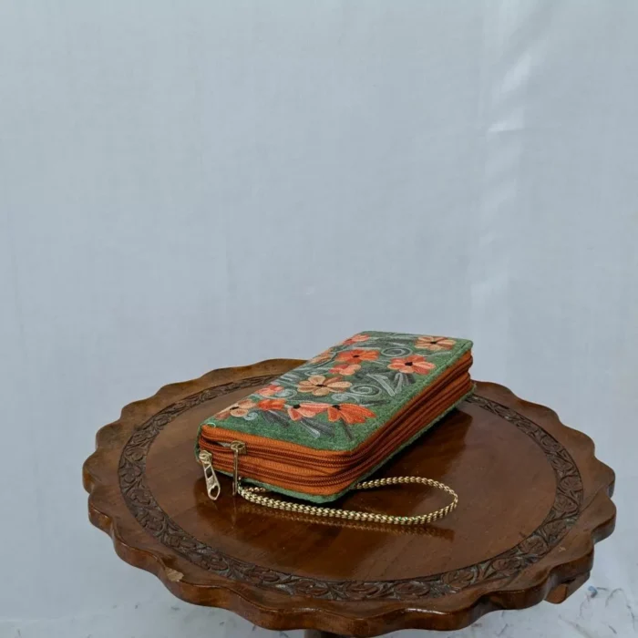 Green Izband Aari Embroidery Zip Wallet - Image 3