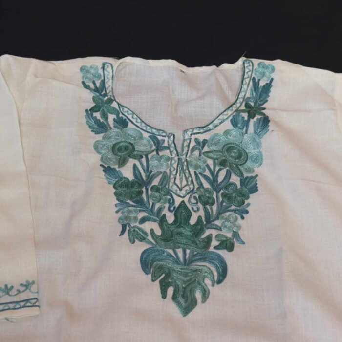 White Mehru Kashmiri Kids Girls Kurta With Trousers with Green Aari Embroidery (6-7Y) - Image 3