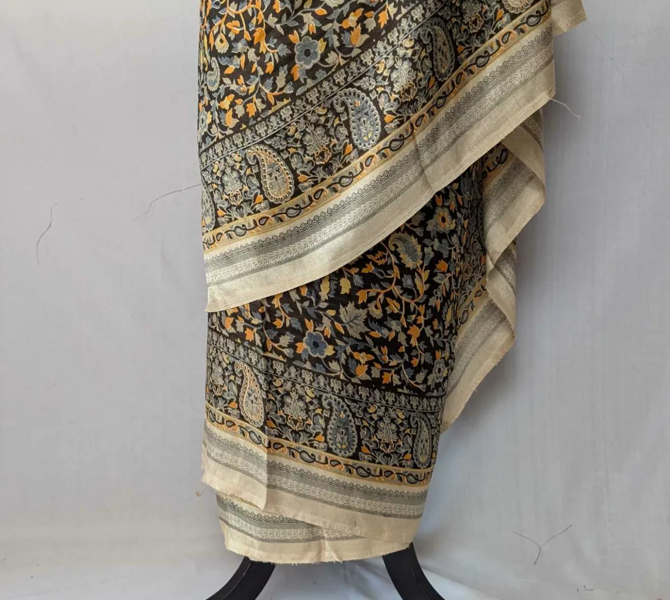 Brown Noorjahan Kani Print Saree - Image 4
