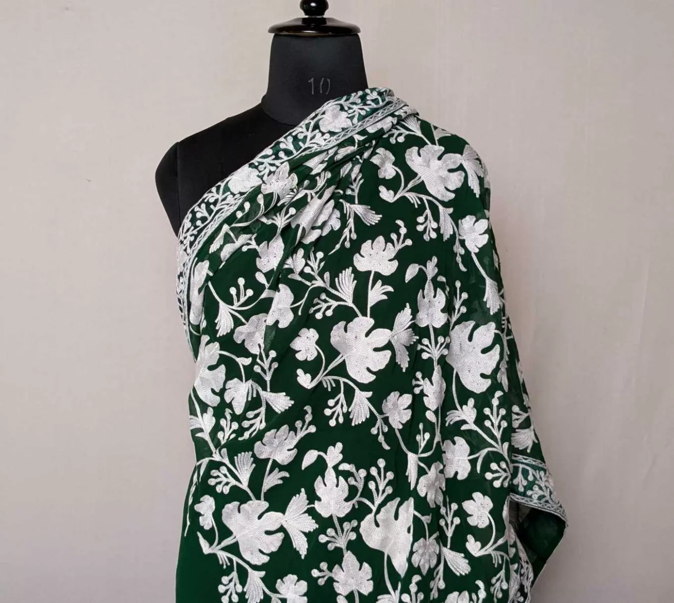 Green Bahara Chinari Georgette Saree With Kashmiri Aari Embroidery - Image 3