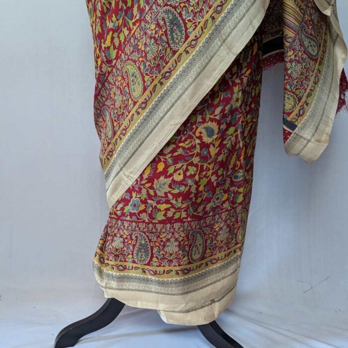 Maroon Noorjahan Kani Print Saree - Image 2