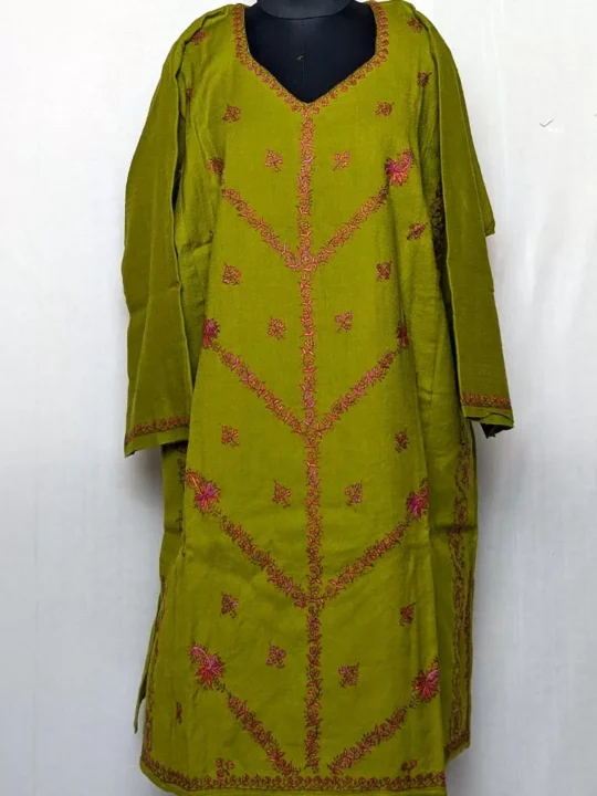 Green Pure Wool Pheran With Hand Sozni Work