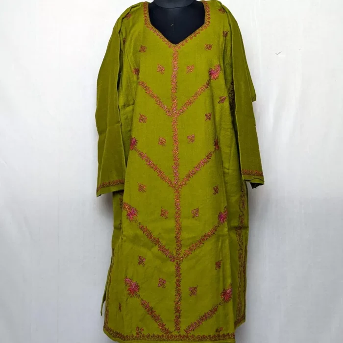 Green Pure Wool Pheran With Hand Sozni Work
