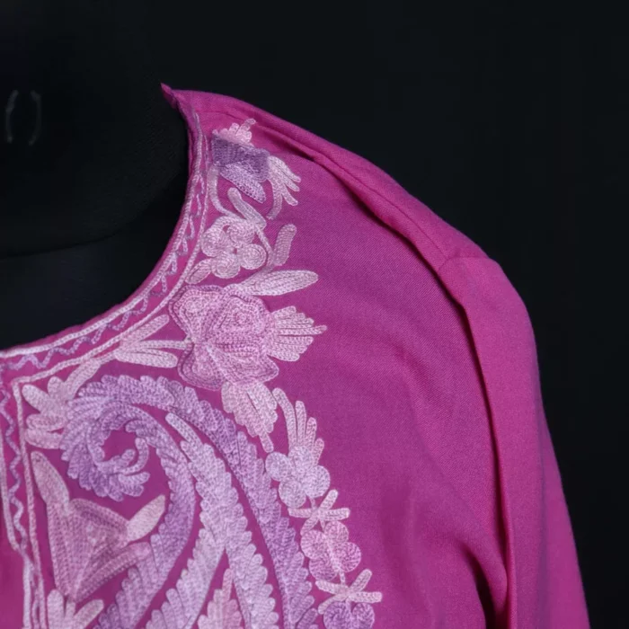 Light Purple Kashmiri Cotton Aari Kashmiri Co-ord Set - Image 3