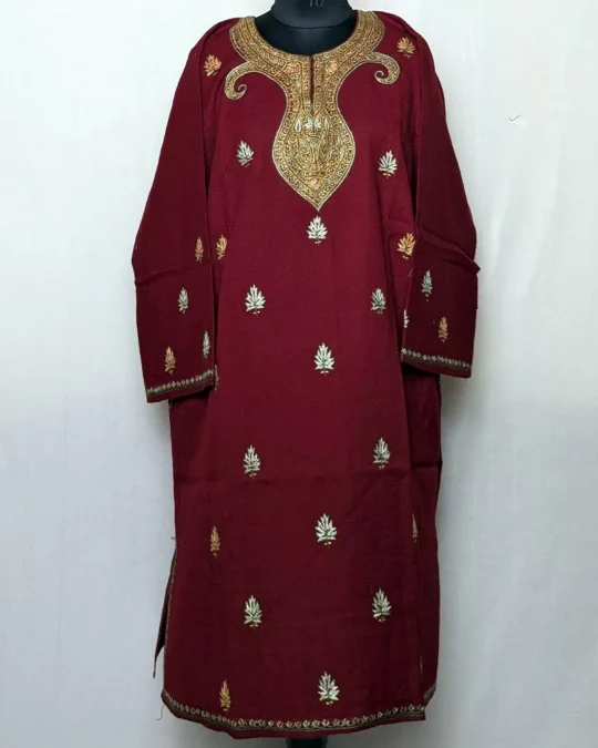 Maroon Pure Wool Kashmiri Pheran With Hand Sozni Work