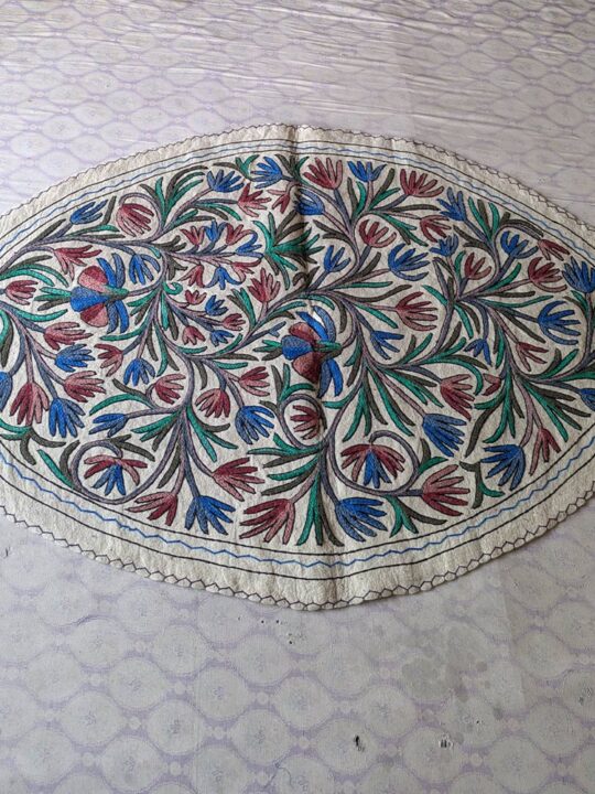 Large Oval Kashmiri Wool Namda 6×4Ft- Handmade Aari Embroidered