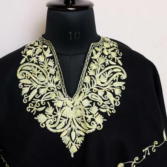 Black Kashmiri Poncho Chinar Aari Crafted - Image 2