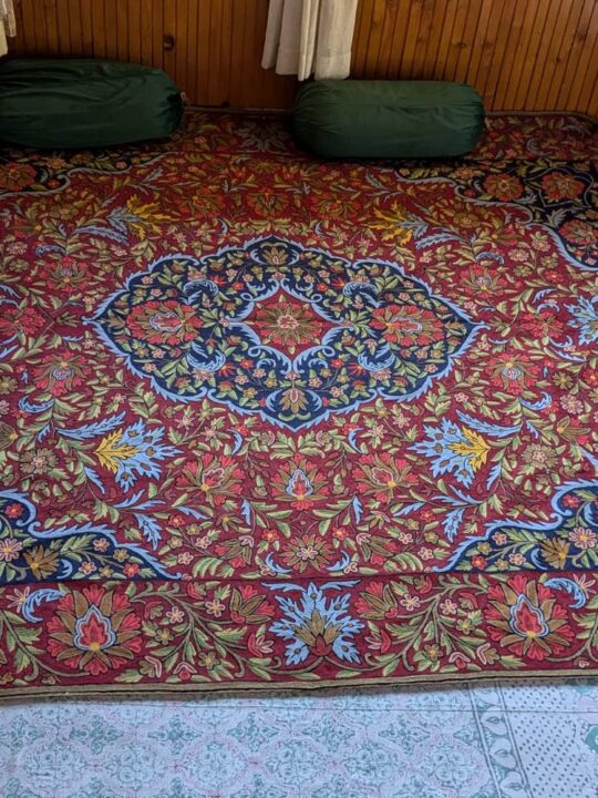 Handcrafted Kashmiri Carpet/Rug 10*8 With Chainstitch Embroidery