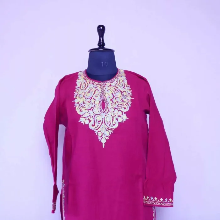 Beautiful Pinky Kashmiri Kurta for Winter With Embroidery (37.5/40) - Cashmere Poshaak - Image 2