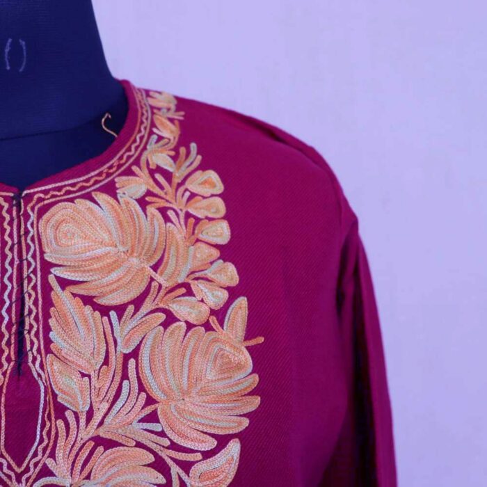 Woolen Kashmiri Kurta for Winter With Embroidery (39/40) - Cashmere Poshaak - Image 2
