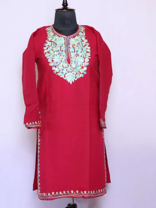 Pink Kashmiri Girls Woolen Kurti Top With Bluish Aari Embroidery (38,38) - Cashmere Poshaak