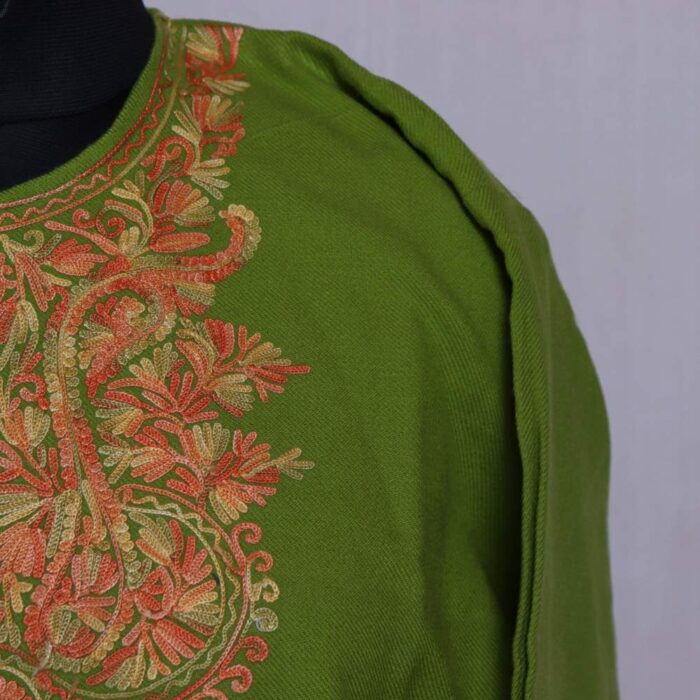 Green Woolen Kashmiri Kurta for Winter With Embroidery (41.5/46) - Cashmere Poshaak - Image 2