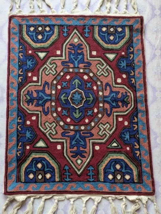 Artistic Versatile Kashmiri Chain-Stitch Rug (2ft x 1.5ft)